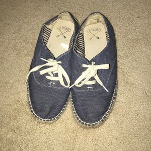 Blue van-like shoes from Pacsun